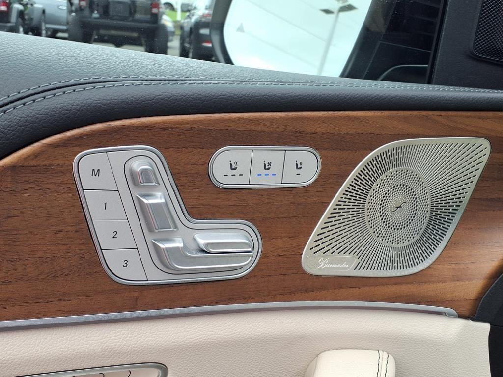 2022 Mercedes Benz GLE 350 4MATIC photo 4