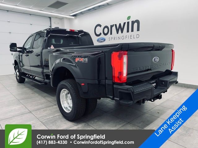 2026 Ford F-350 XL photo 2