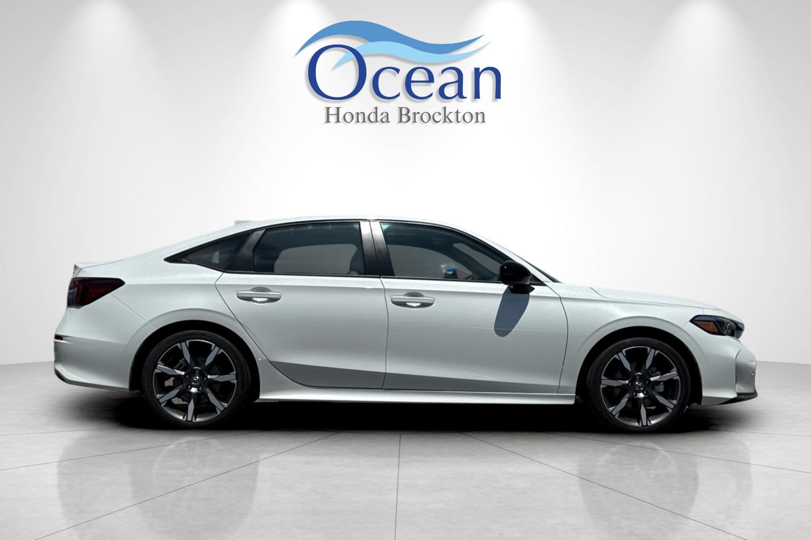 2026 Honda Civic Hybrid Sport Touring photo 4