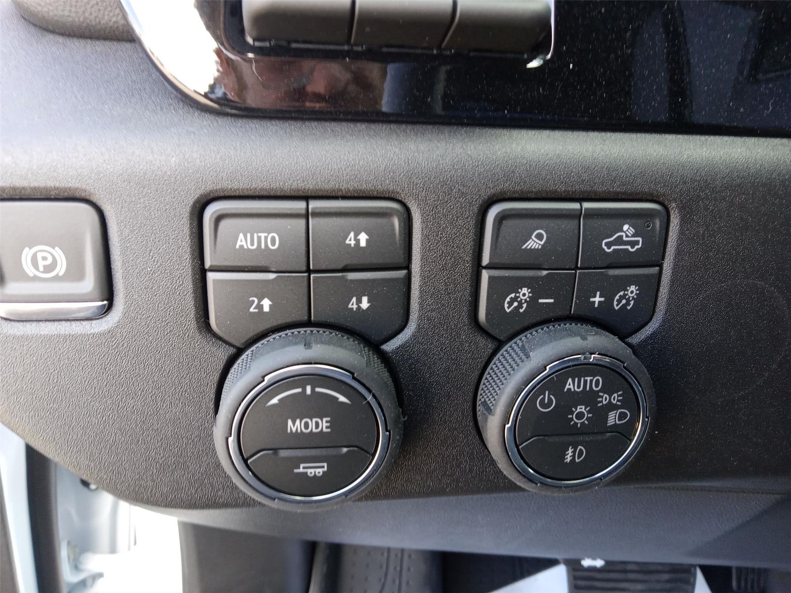 2026 Chevrolet Silverado 1500 High Country photo 25