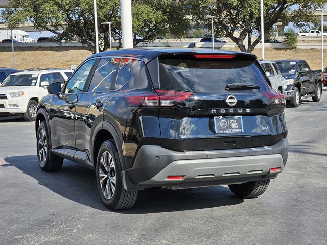 2023 Nissan Rogue SV photo 4