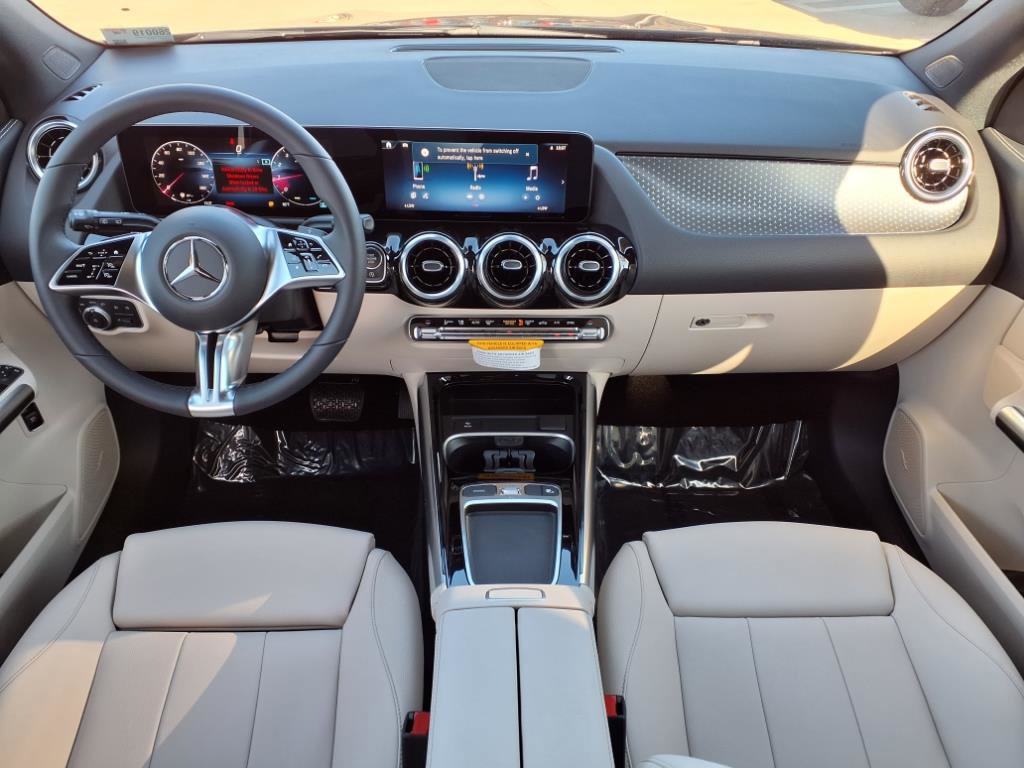2026 Mercedes Benz GLA 250 photo 3