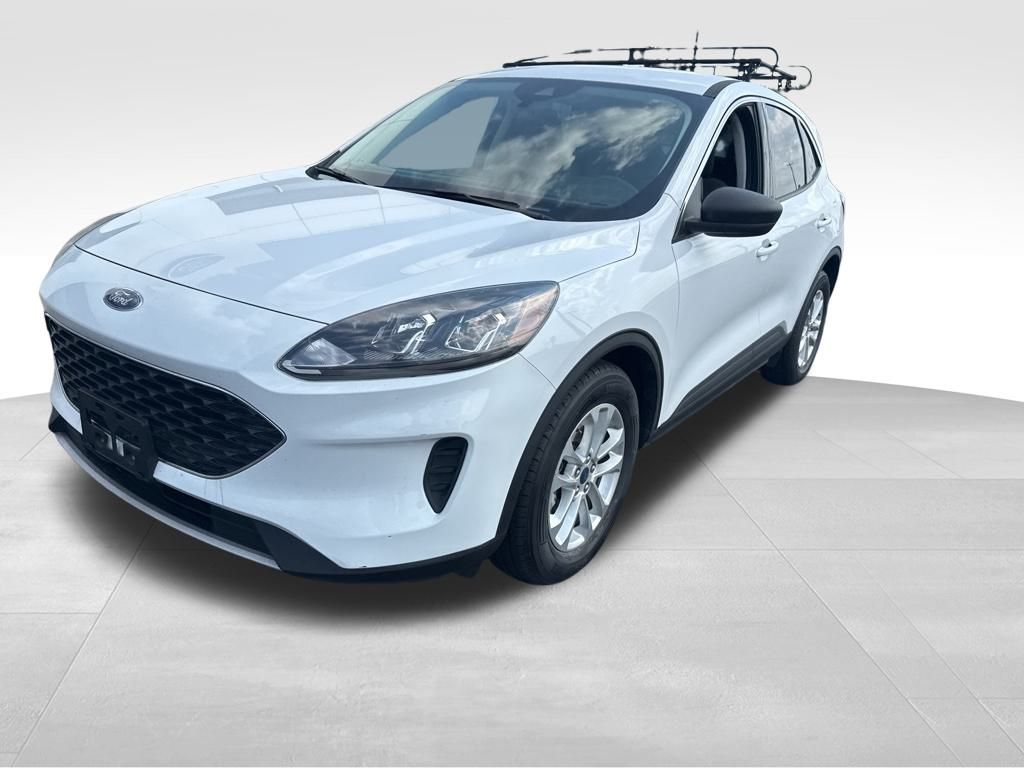2022 Ford Escape Hybrid SE photo 2