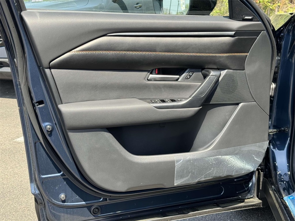 2025 Mazda CX-50 Premium photo 9
