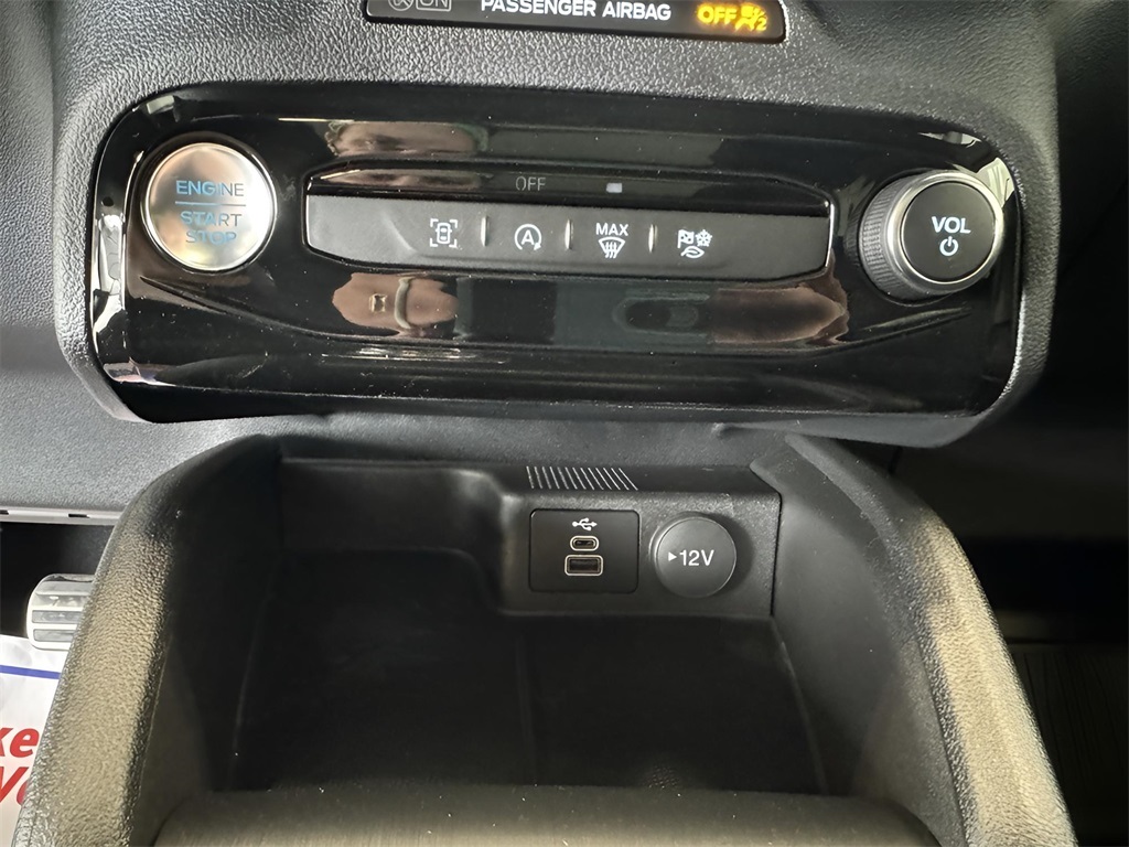 2024 Ford Escape ST-Line photo 22