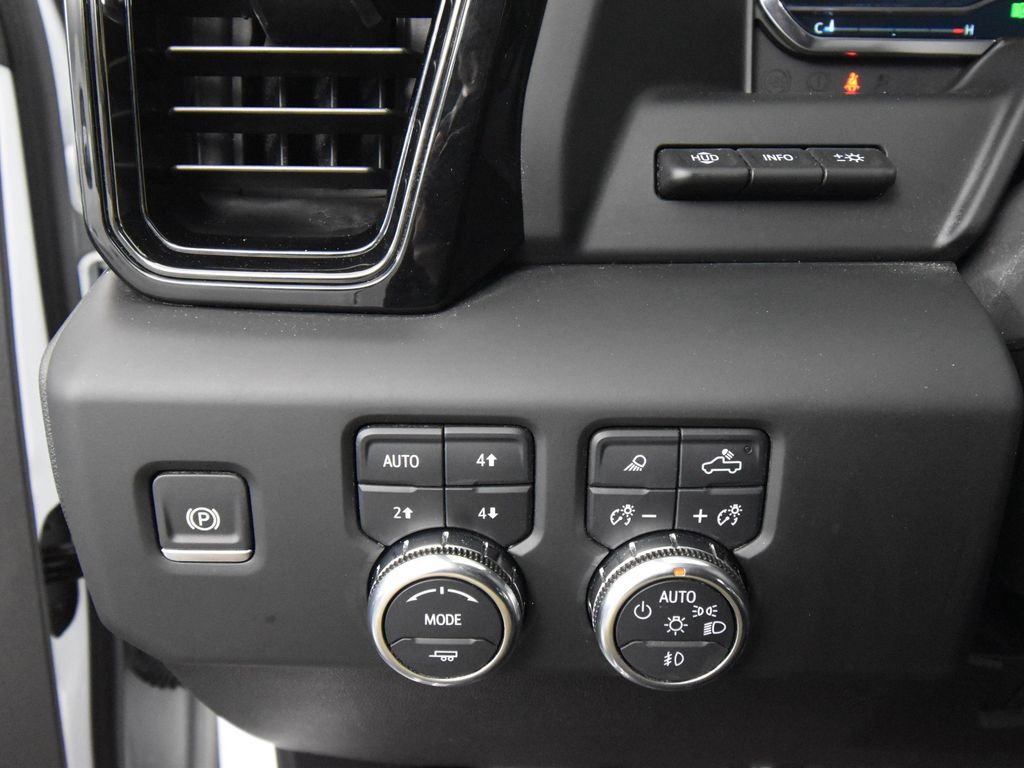 2024 Gmc Sierra HD AT4 photo 22