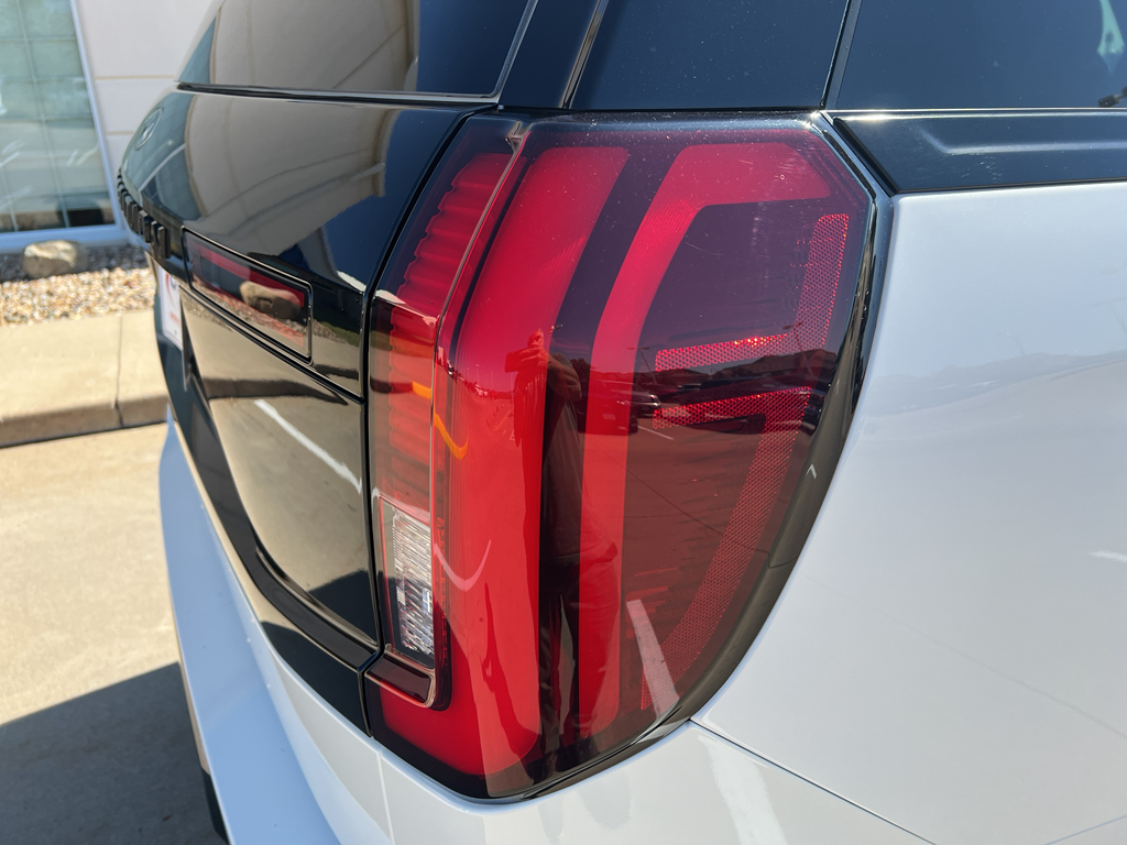 2025 Ford Expedition Platinum photo 13