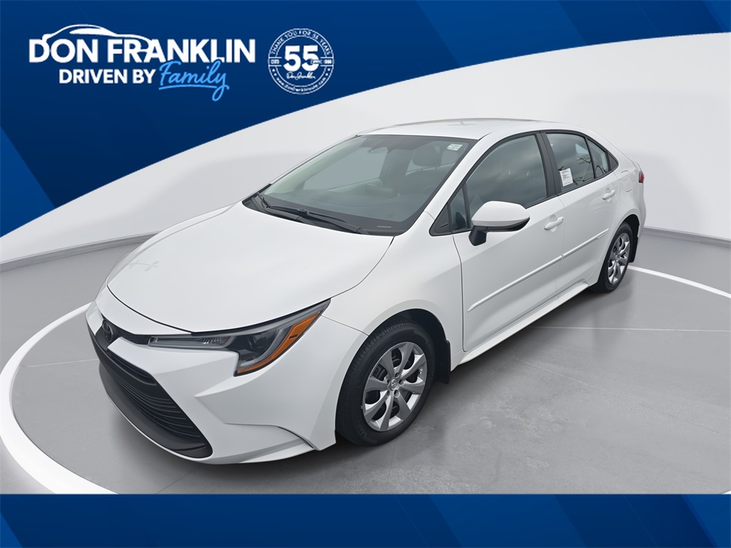 2026 Toyota Corolla LE's photo