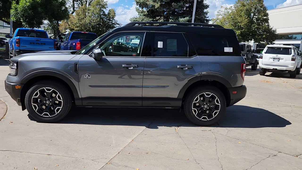 2025 Ford Bronco Sport Outer Banks photo 3