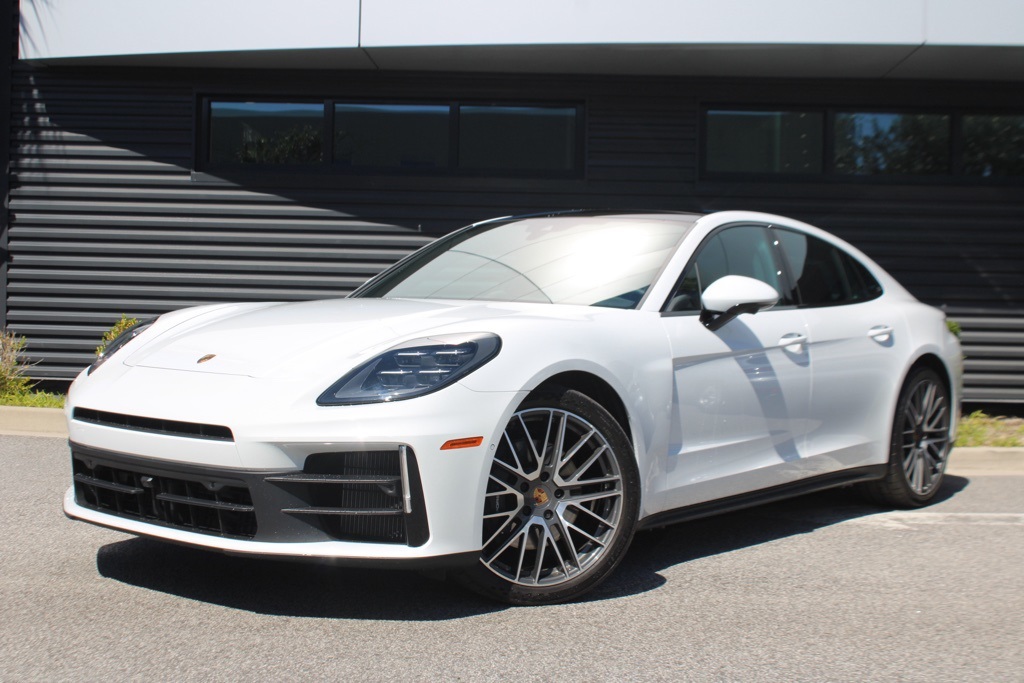 2025 Porsche Panamera