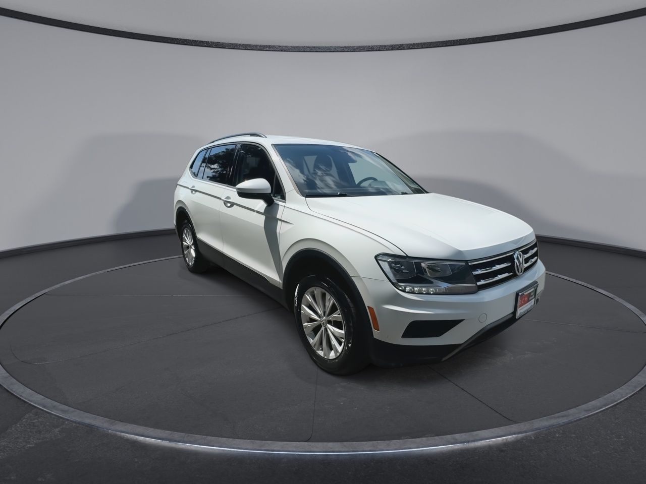 Used 2018 Volkswagen Tiguan S with VIN 3VV1B7AX9JM099324 for sale in Eatontown, NJ