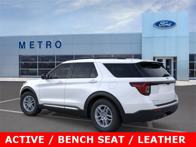 2025 Ford Explorer photo 24
