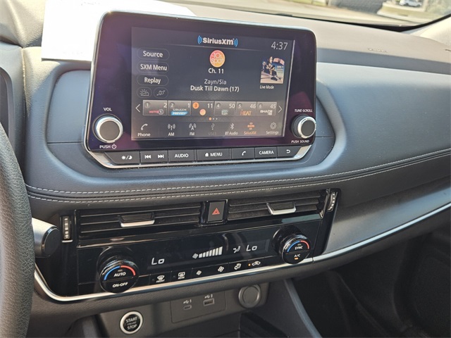 2021 Nissan Rogue SV photo 15