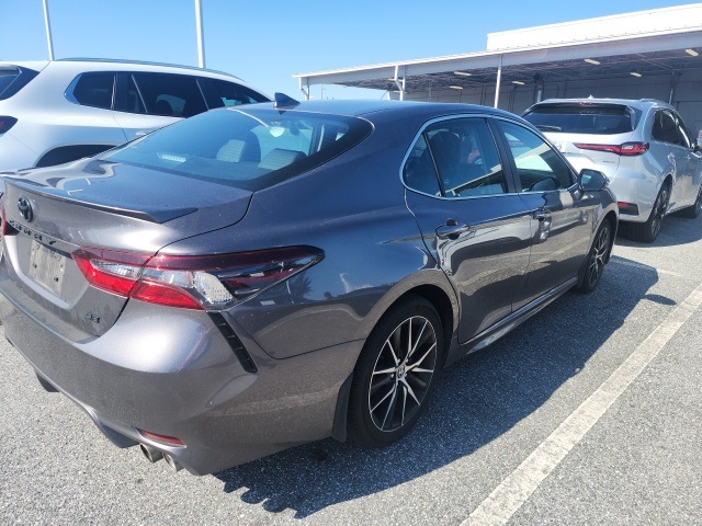 2024 Toyota Camry SE photo 2