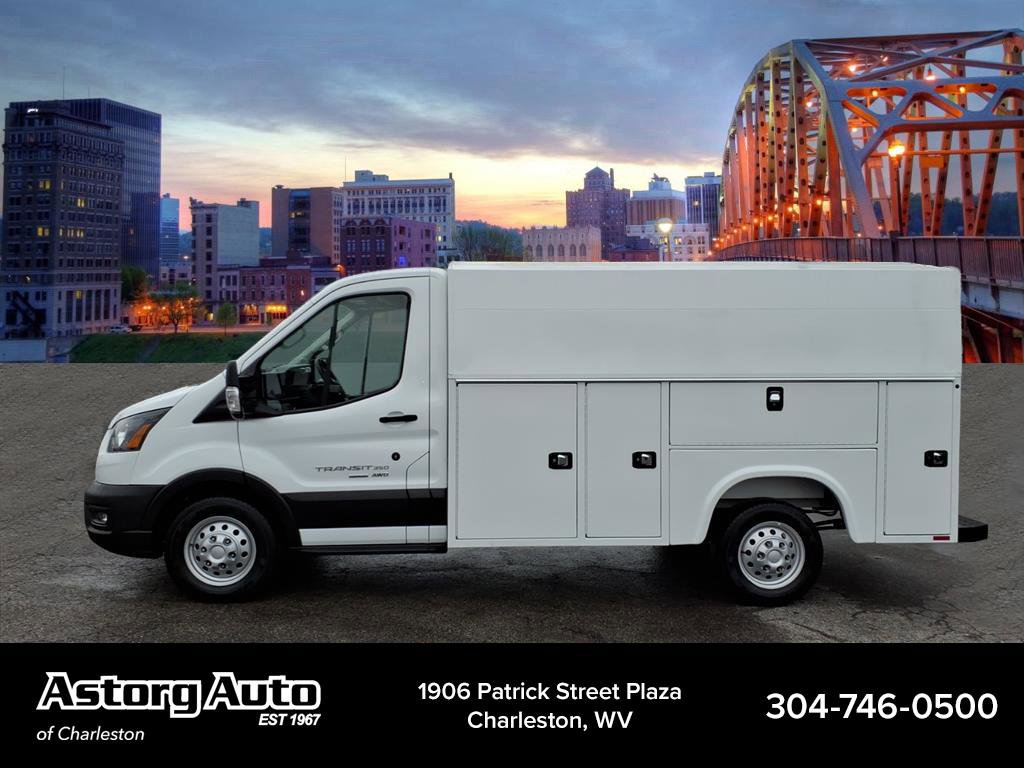 2023 Ford Transit photo 4