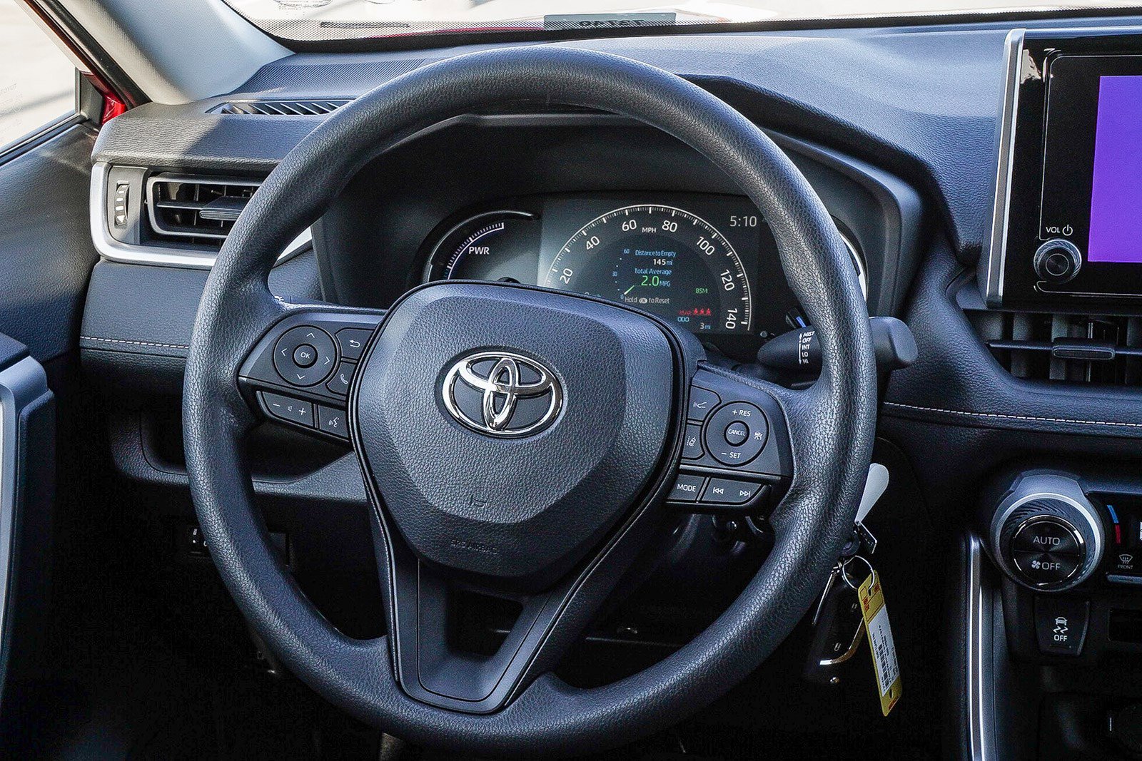 2025 Toyota RAV4 Hybrid LE photo 16