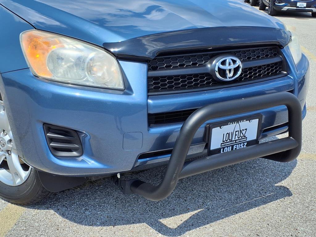 2012 Toyota RAV4 Base photo 2