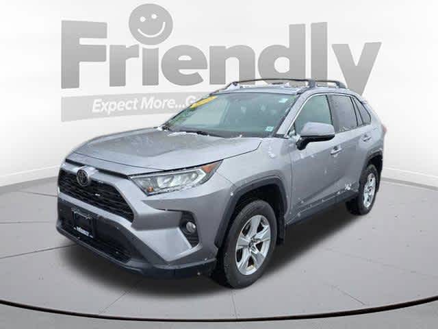 2020 Toyota RAV4 XLE's photo