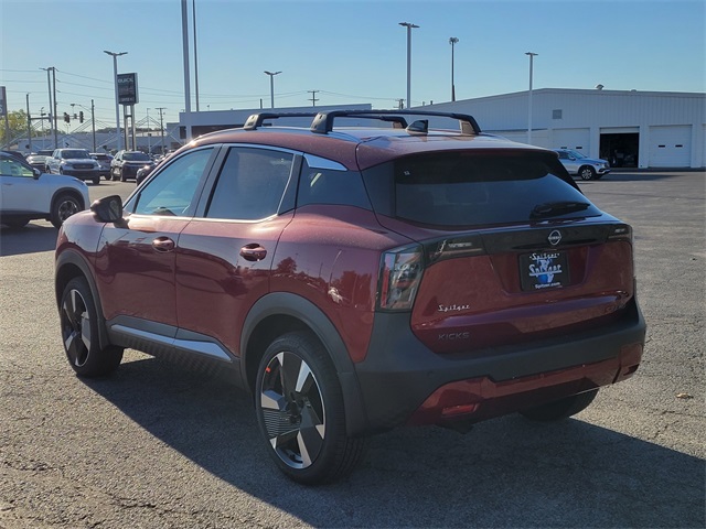 2026 Nissan Kicks SR photo 2