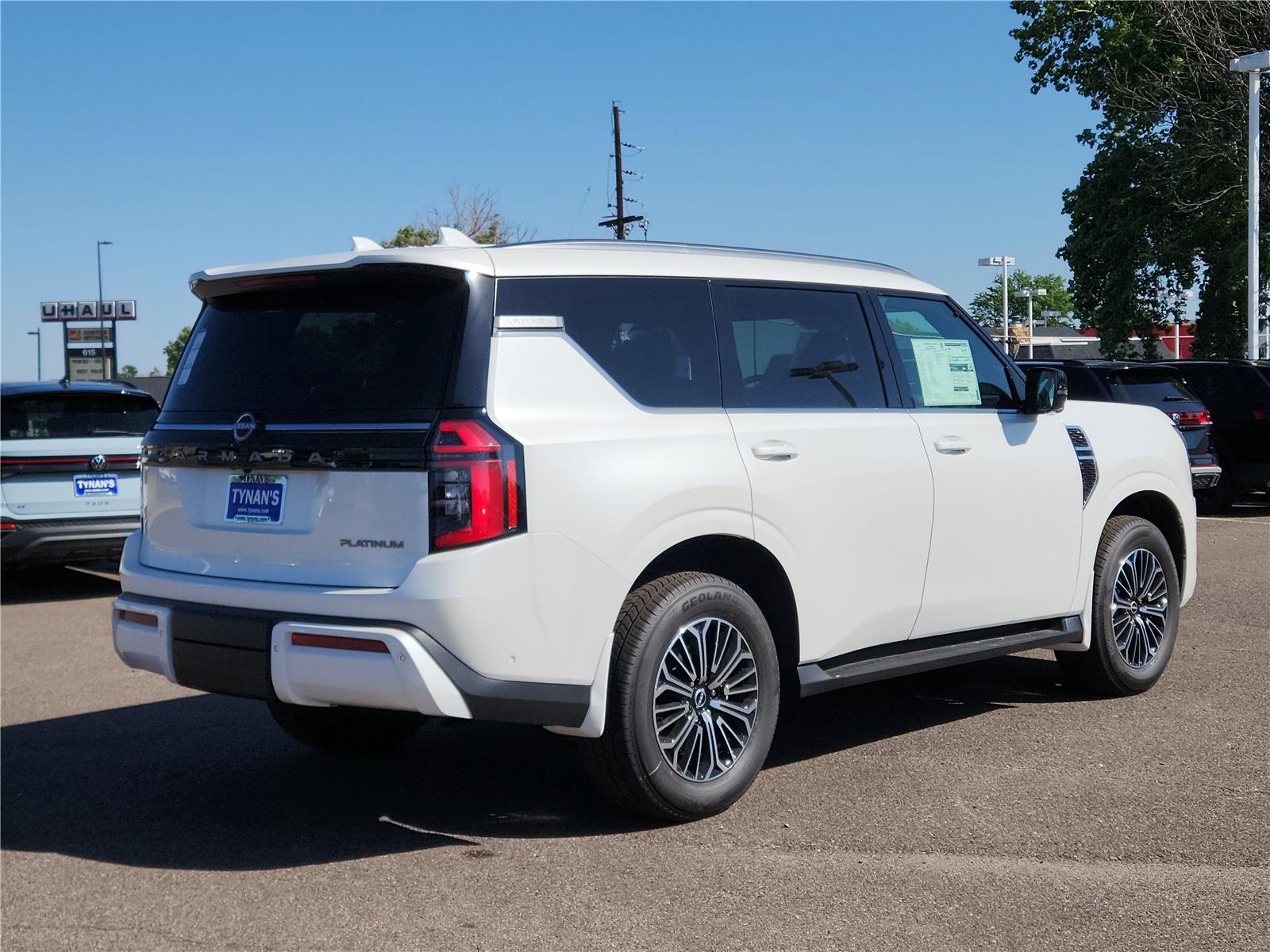 2025 Nissan Armada Platinum photo 3