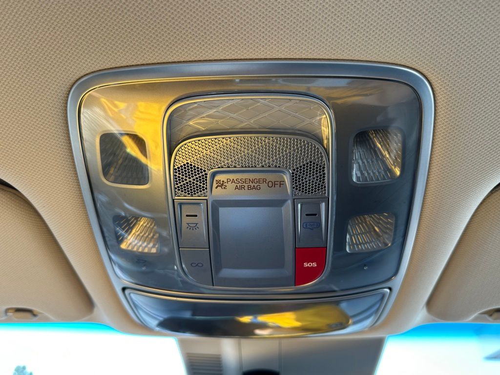 2024 Genesis Electrified G80 photo 30