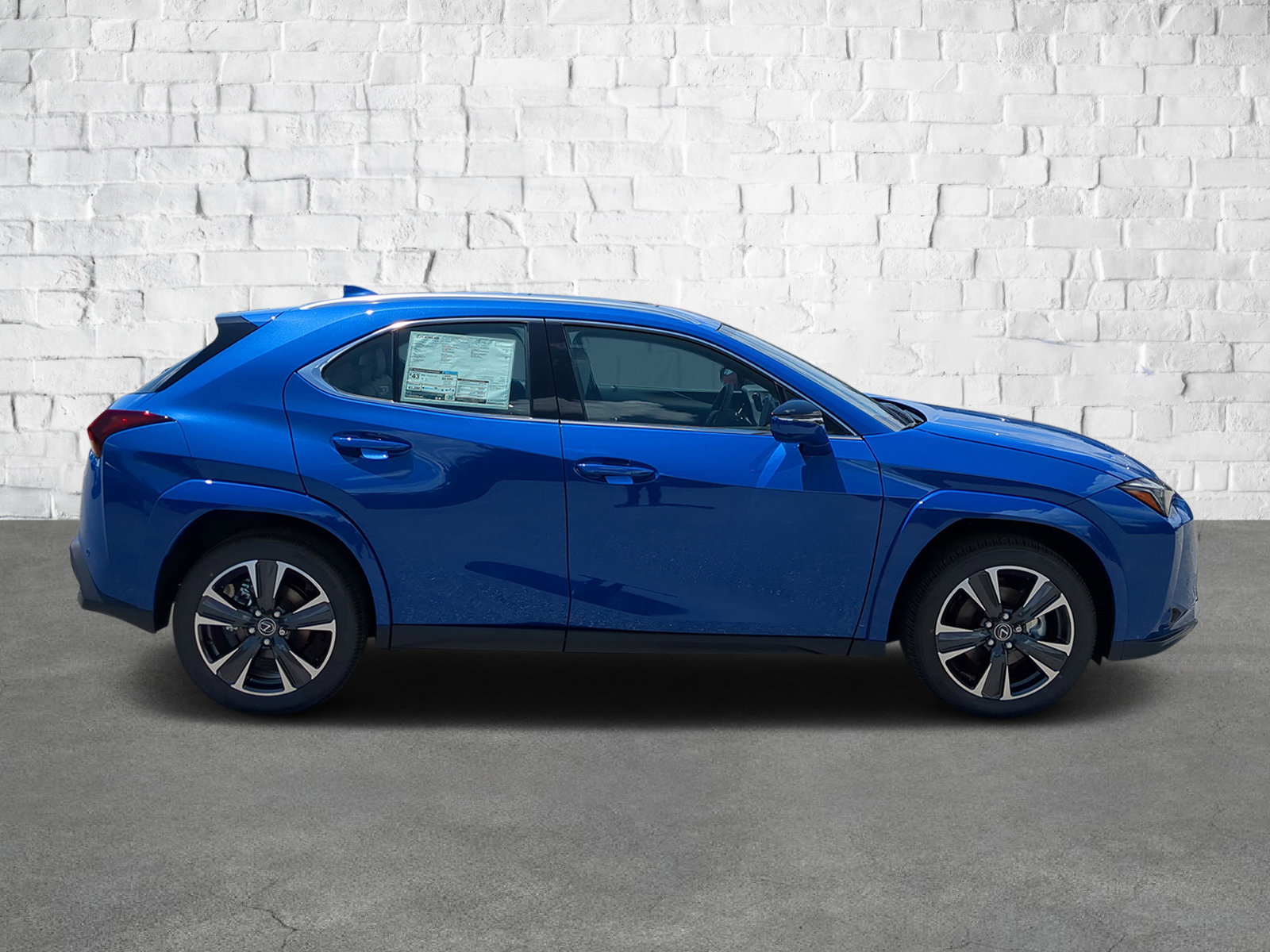2025 Lexus UX Premium photo 3