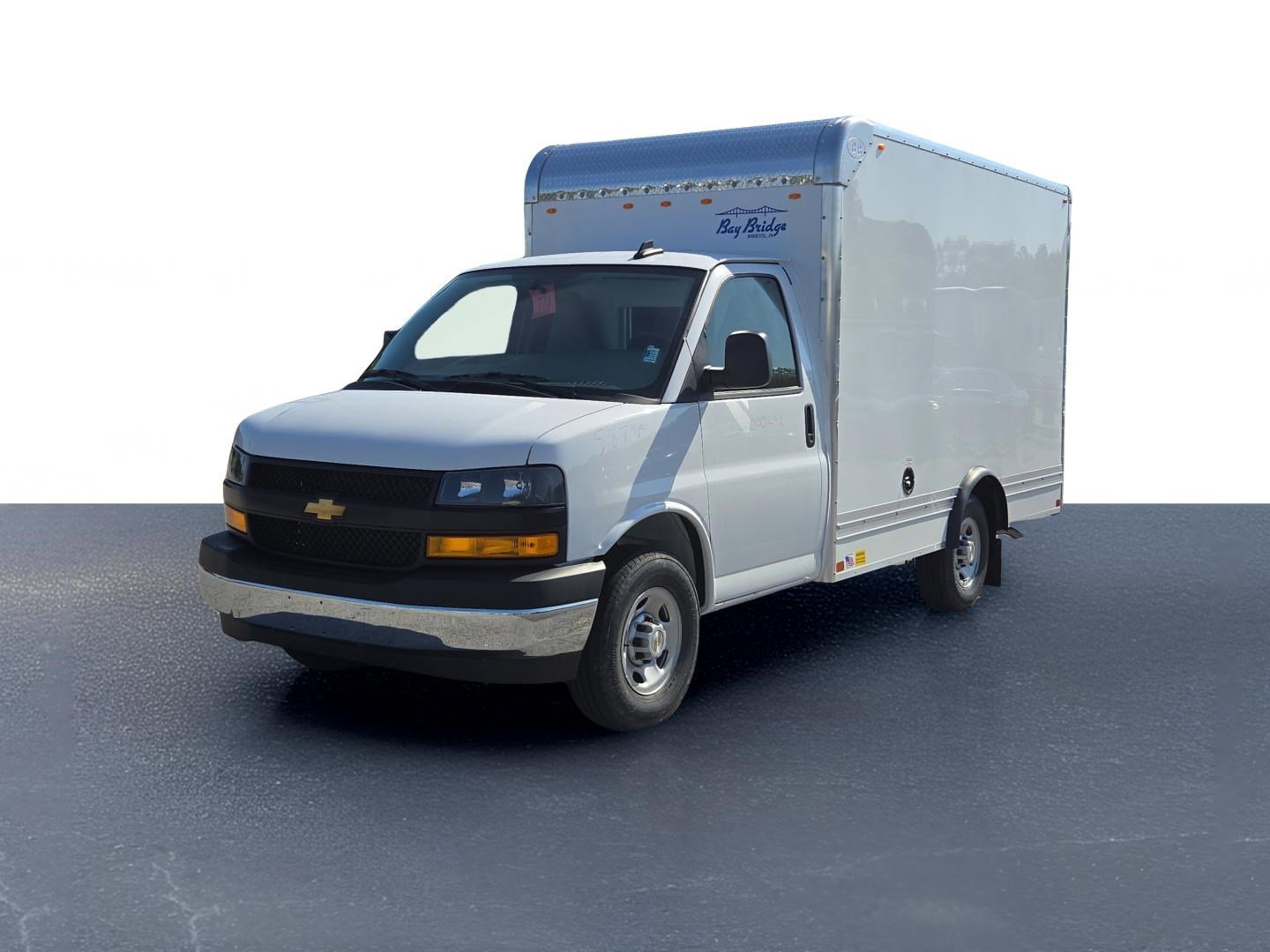 2025 Chevrolet Express Cutaway Base's photo