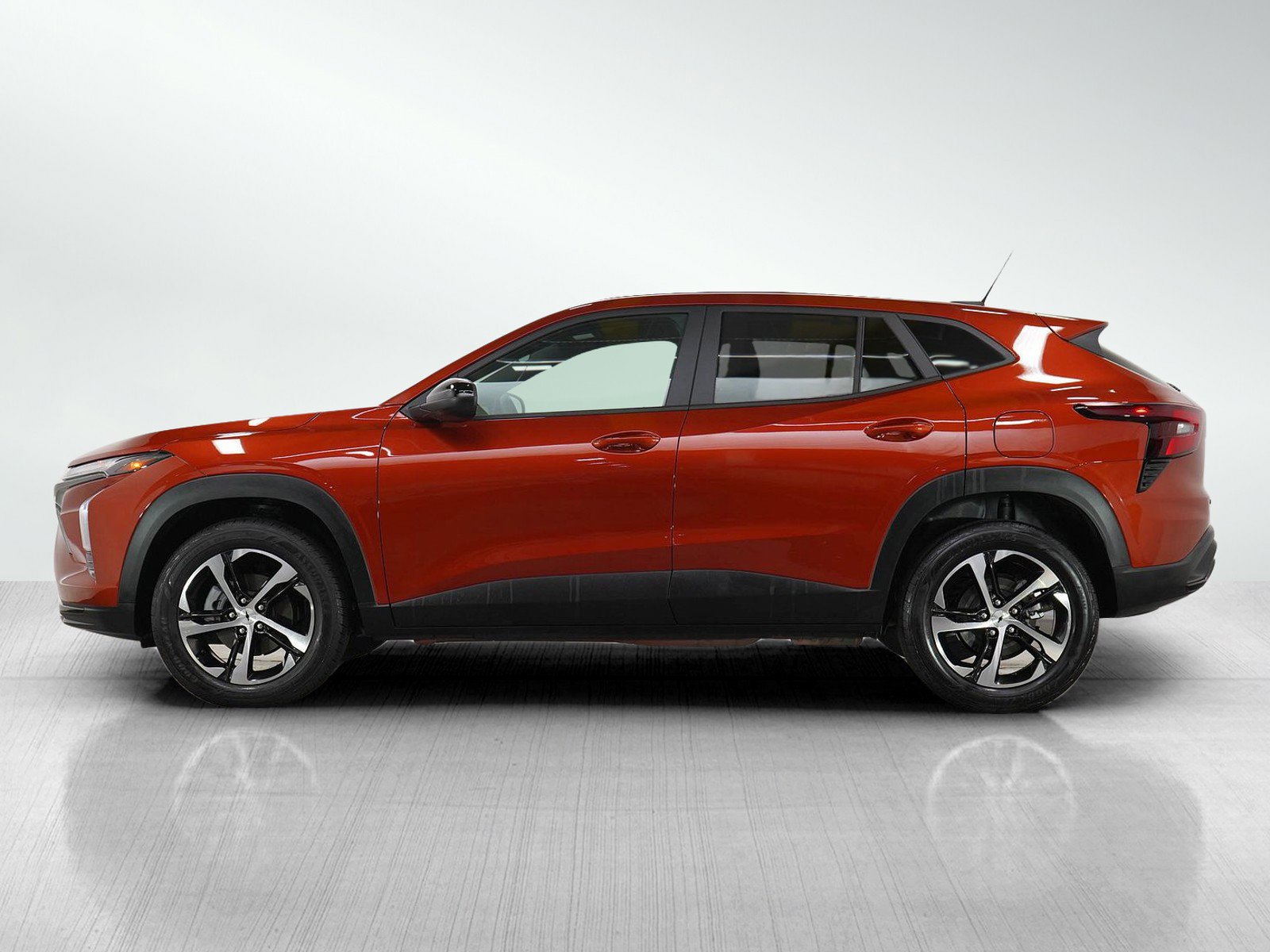 Used 2024 Chevrolet Trax RS with VIN KL77LGE2XRC099430 for sale in Roseville, Minnesota