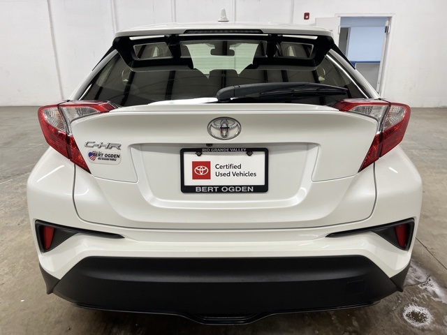 2021 Toyota C-HR LE photo 6