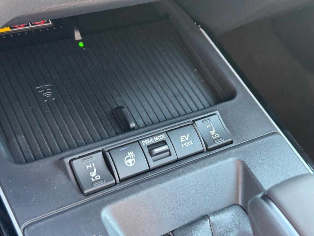 2026 Toyota Corolla Cross XSE photo 15
