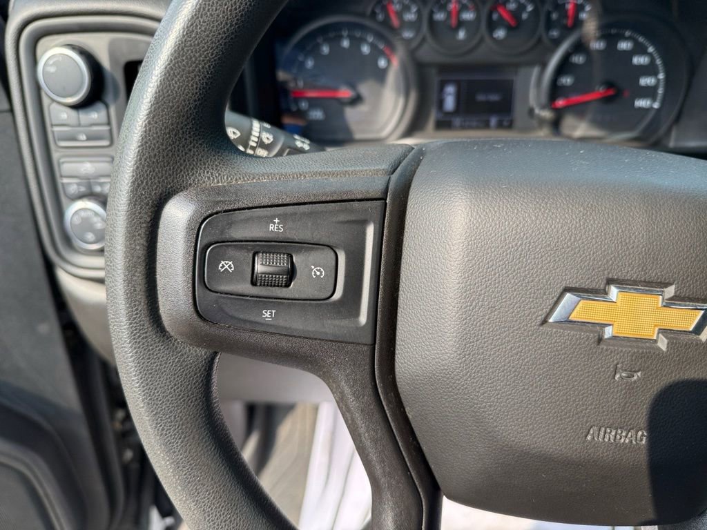 2021 Chevrolet Silverado 2500HD Custom photo 10
