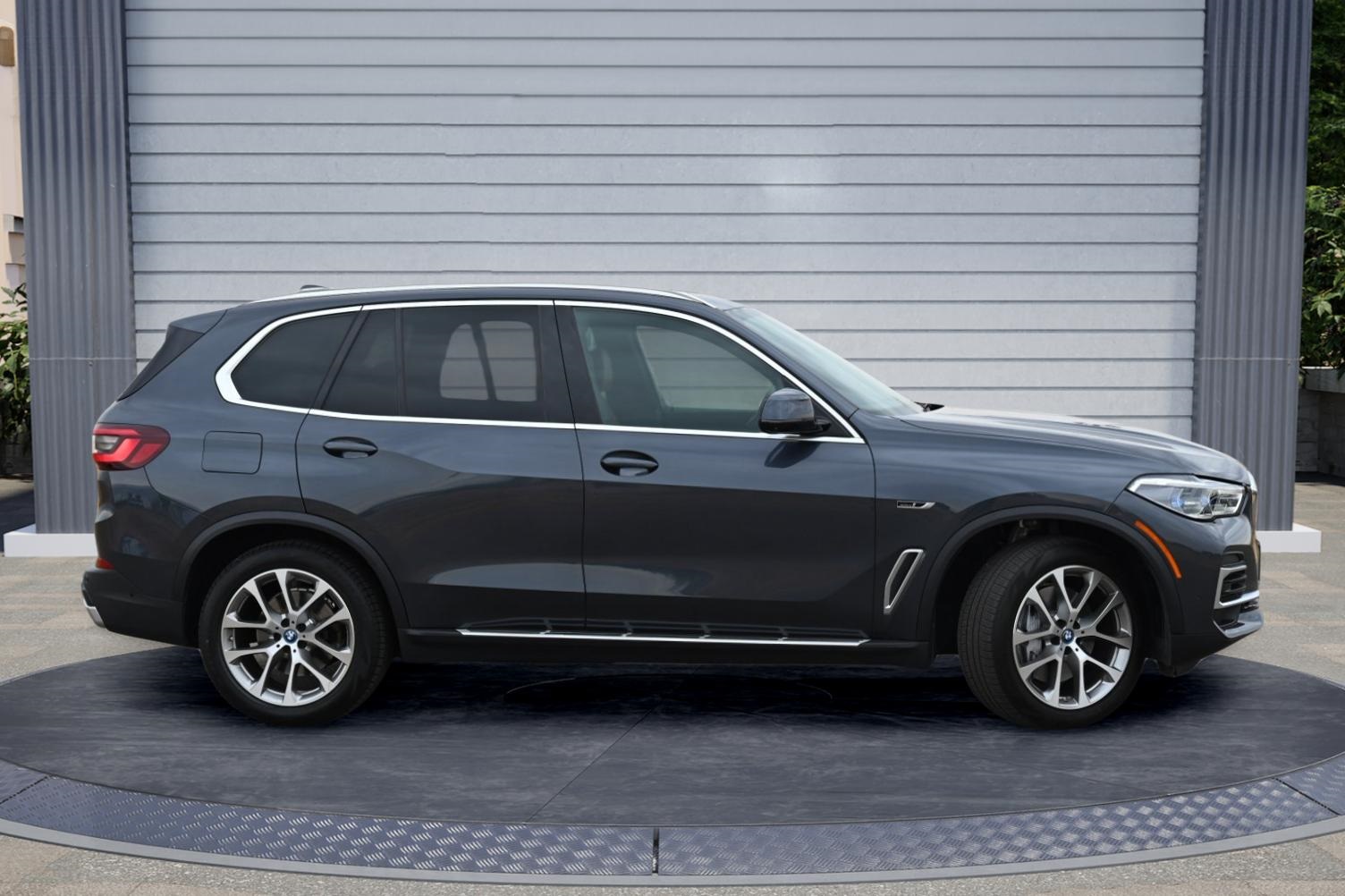 2022 Bmw X5 xDrive45e photo 3