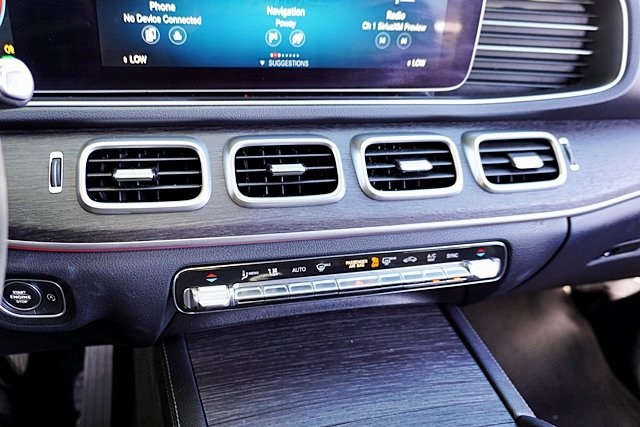 Used 2020 Black Mercedes-Benz GLE 350 image 30