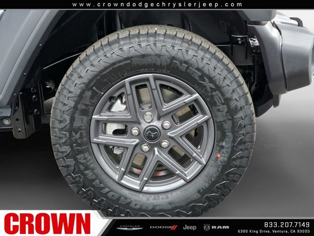 2025 Jeep Wrangler Sport S photo 9