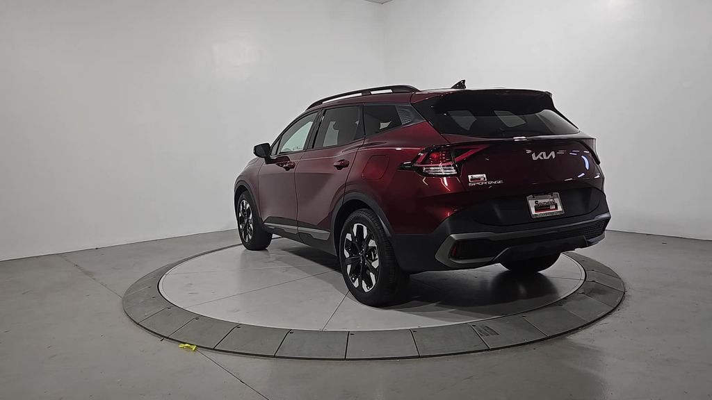 2024 Kia Sportage X-Line photo 3