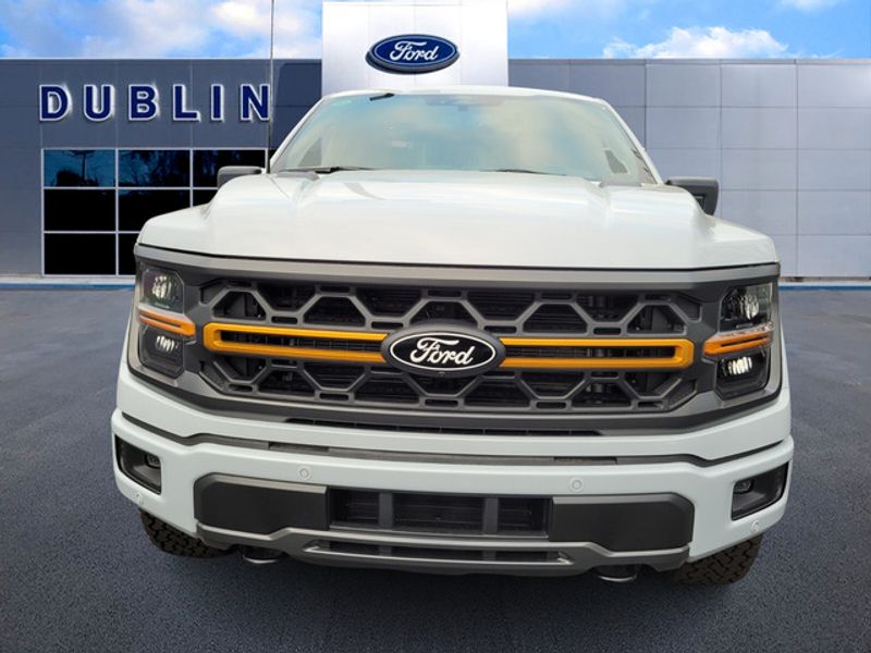 2025 Ford F-150 XLT photo 2