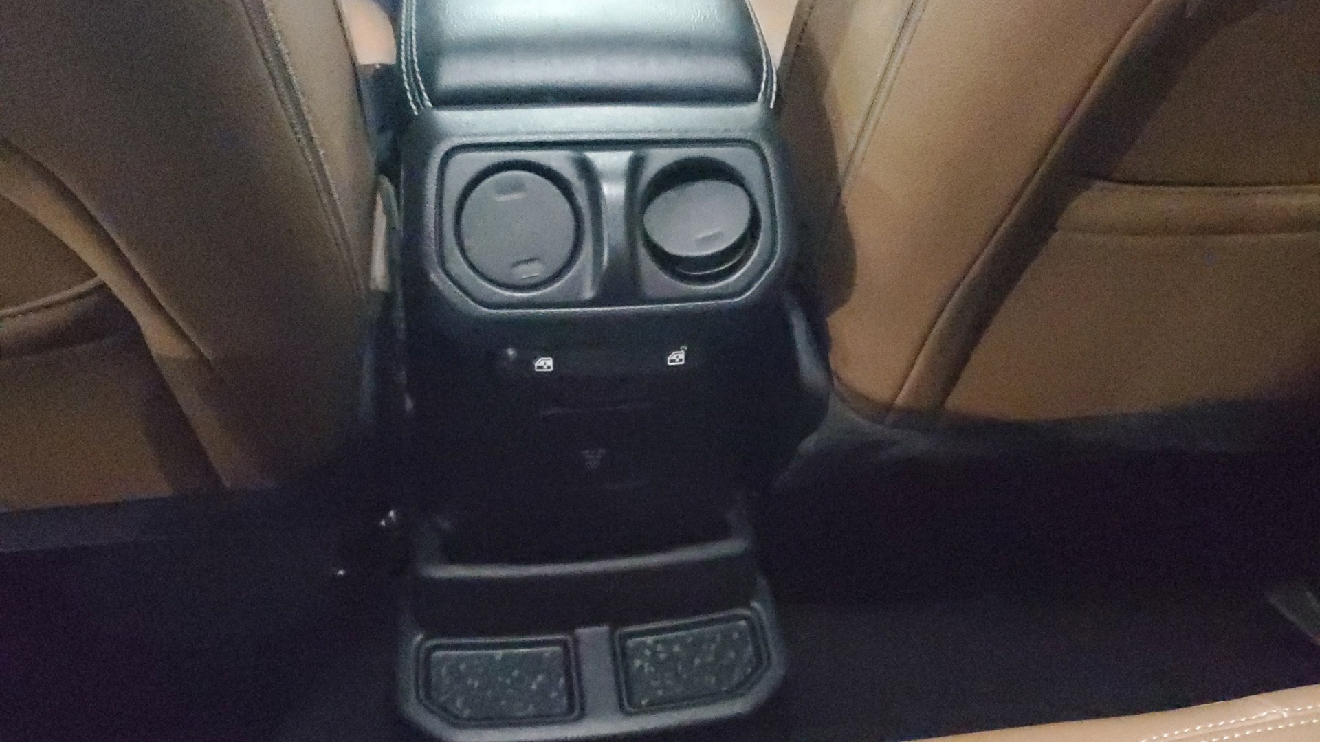 2021 Jeep Wrangler Unlimited Sahara 4xe photo 14