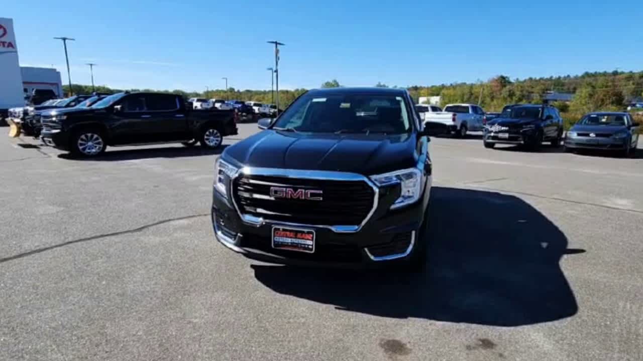 2024 Gmc Terrain SLE photo 3