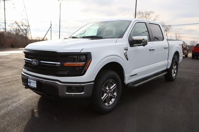 2025 Ford F-150 XLT photo 2