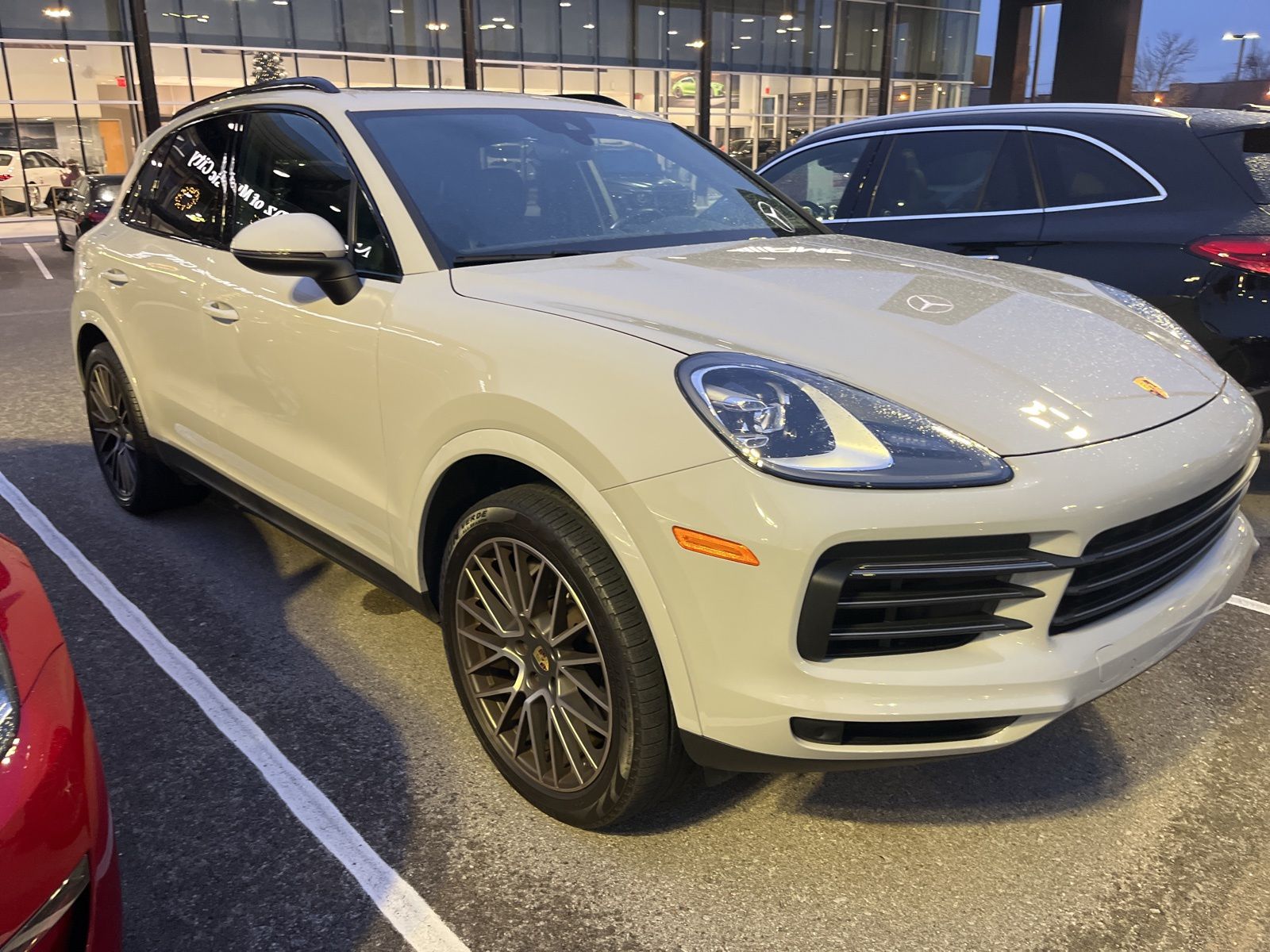 2023 Porsche Cayenne Base's photo