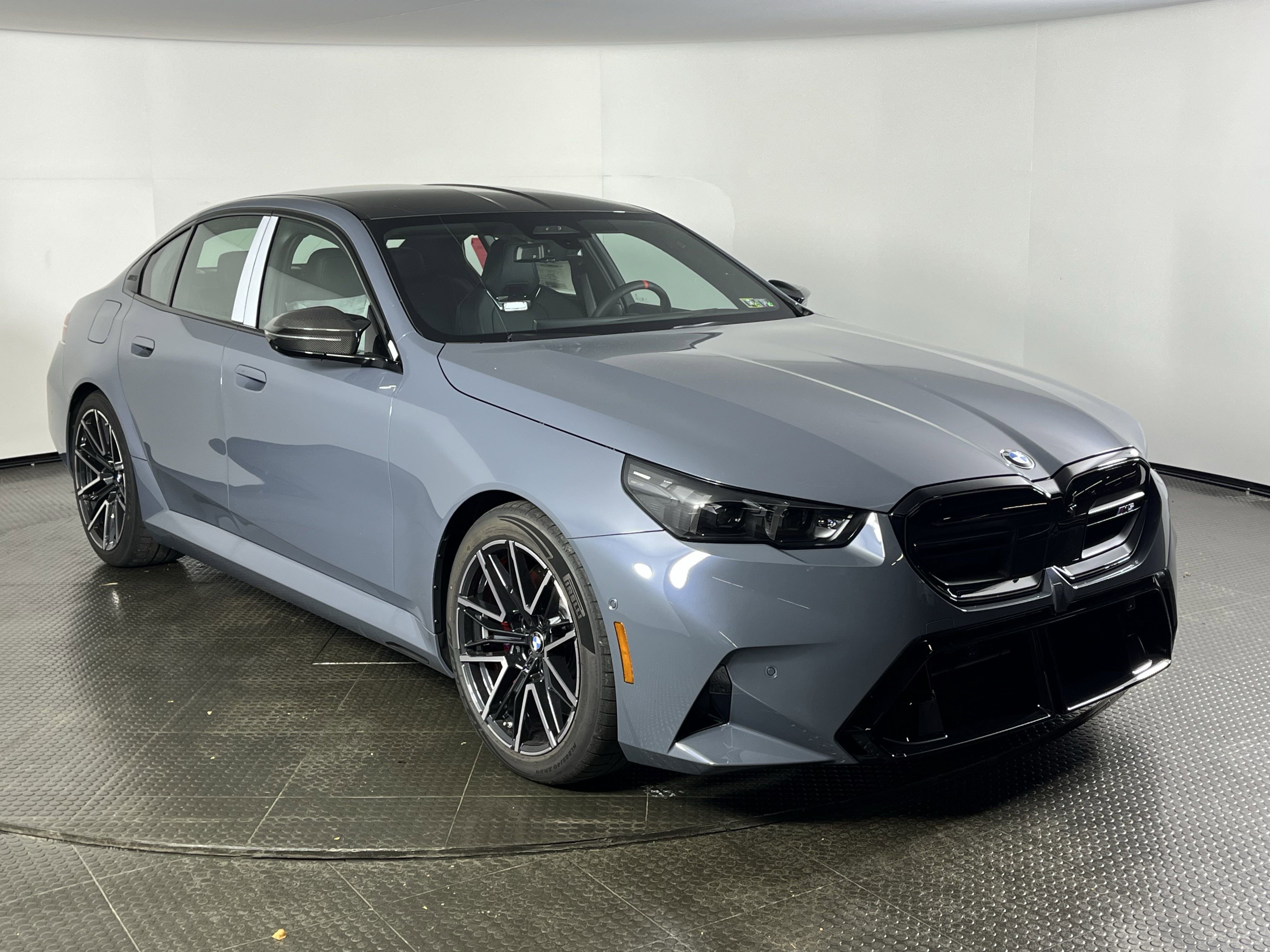 2026 Bmw M5 5 photo 2