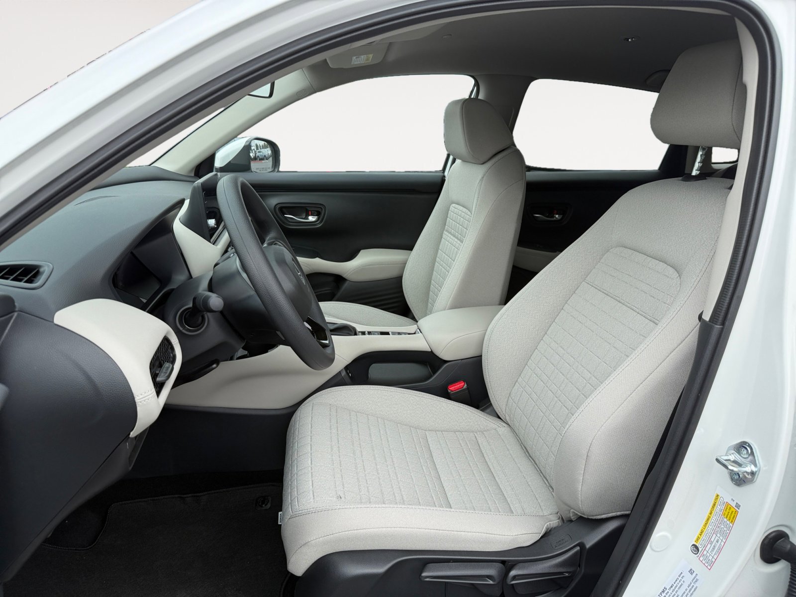 2026 Honda HR-V LX photo 10