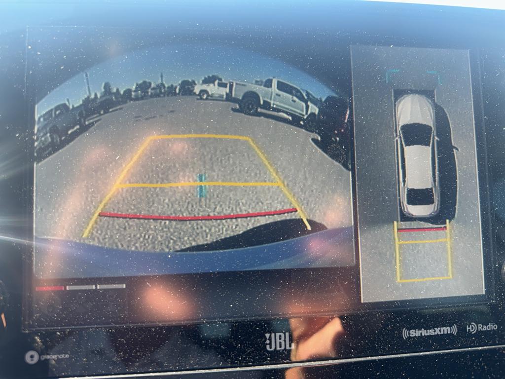 2023 Toyota Camry Hybrid XLE photo 19