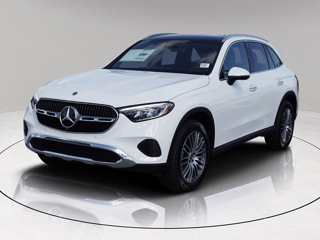 2026 Mercedes Benz GLC 300 photo 3