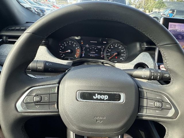 2024 Jeep Compass Latitude photo 28