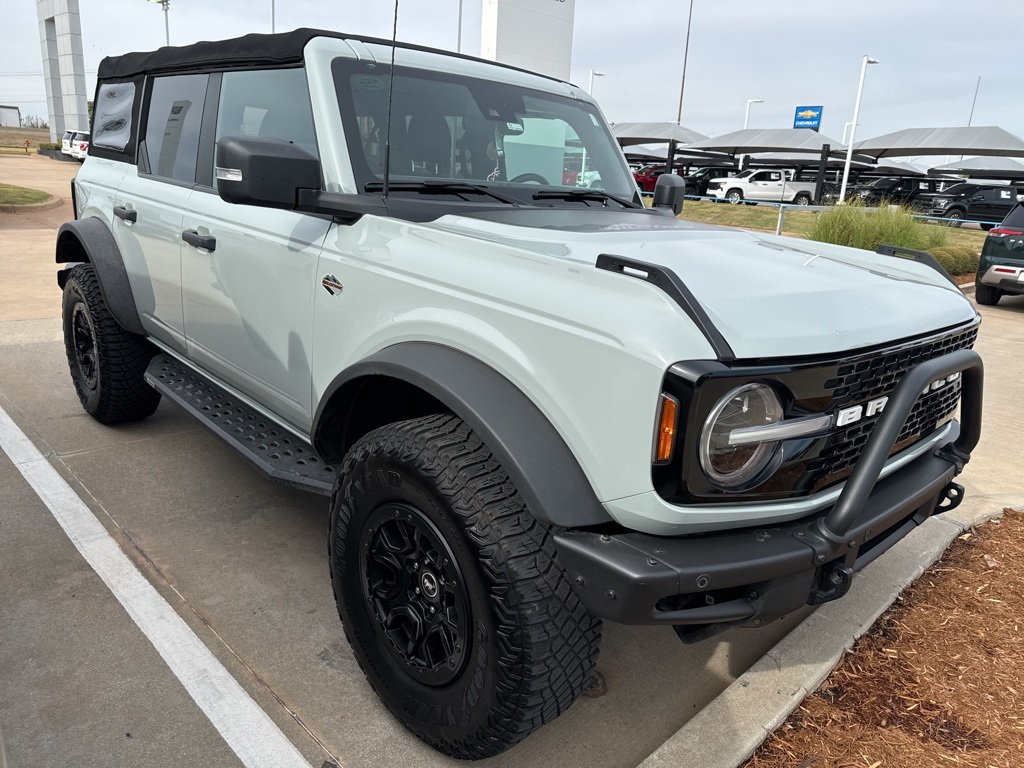 2022 Ford Bronco Wildtrak photo 2