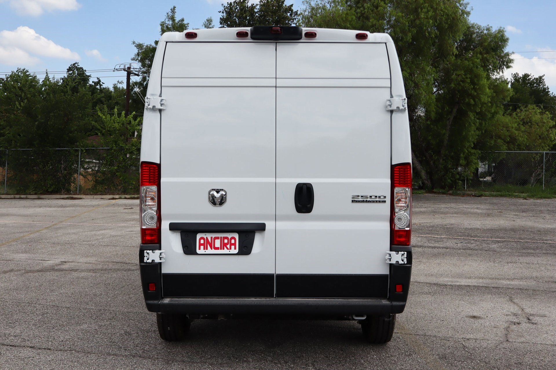 2026 Ram ProMaster 2500 photo 4