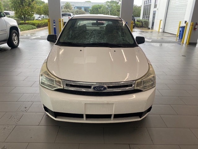 2008 Ford Focus S photo 2