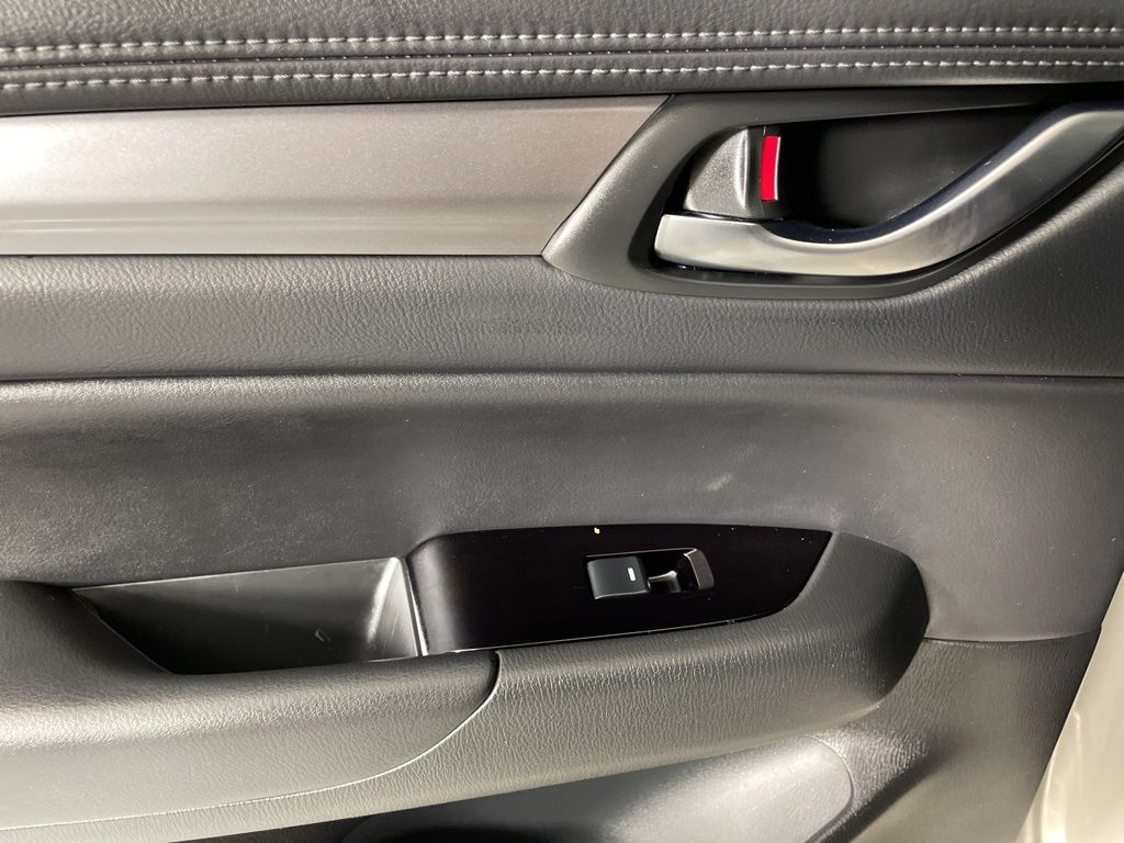 2024 Mazda CX-5 2.5 Select photo 35