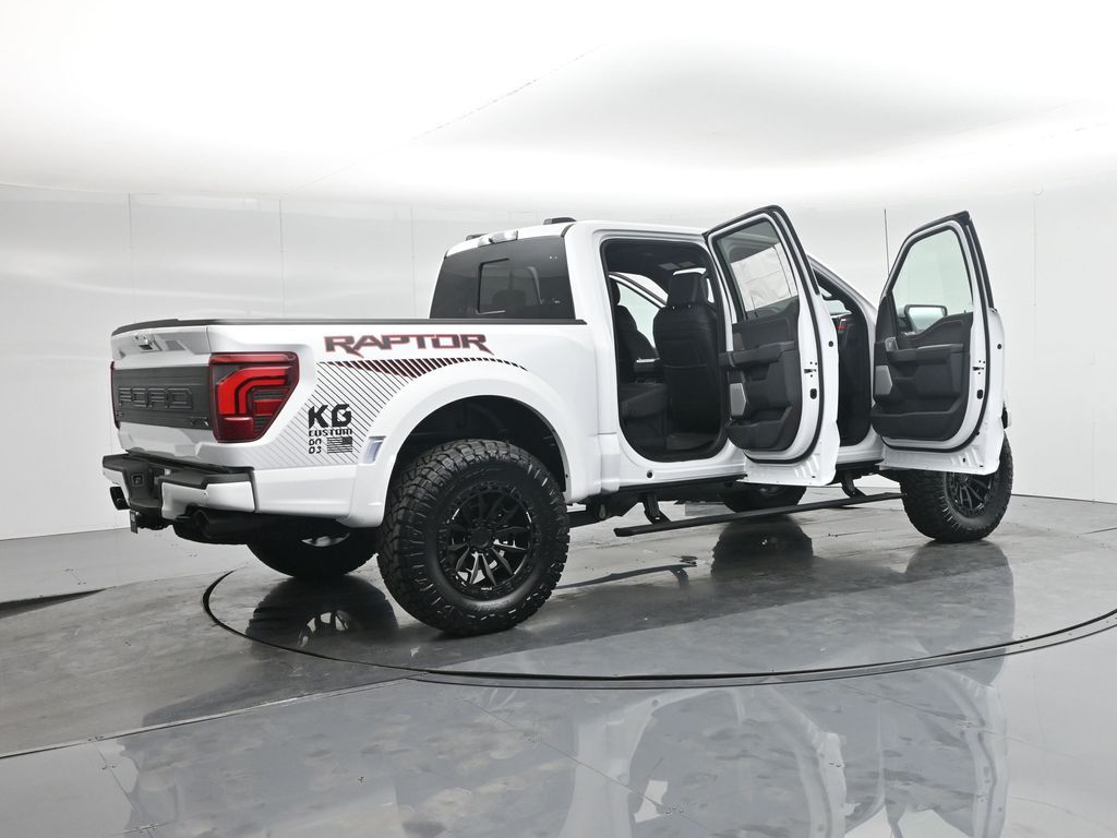 2025 Ford F-150 Raptor photo 4